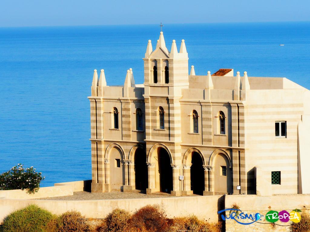 Residenza Donna Giovanna Тропеа Екстер'єр фото